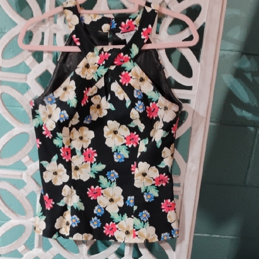 White House Black Market Black Floral Cross Over Neck Camisole W Peek A Boo Back